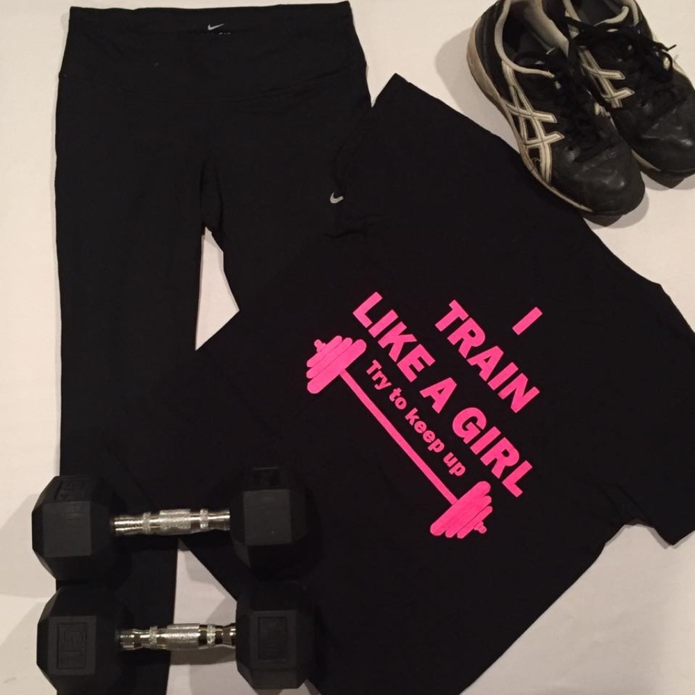 I TRAIN LIKE A GIRL - NEW T-SHIRT